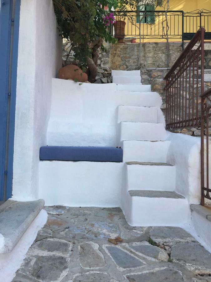Plesner House, Symi Greece Simi Exterior foto