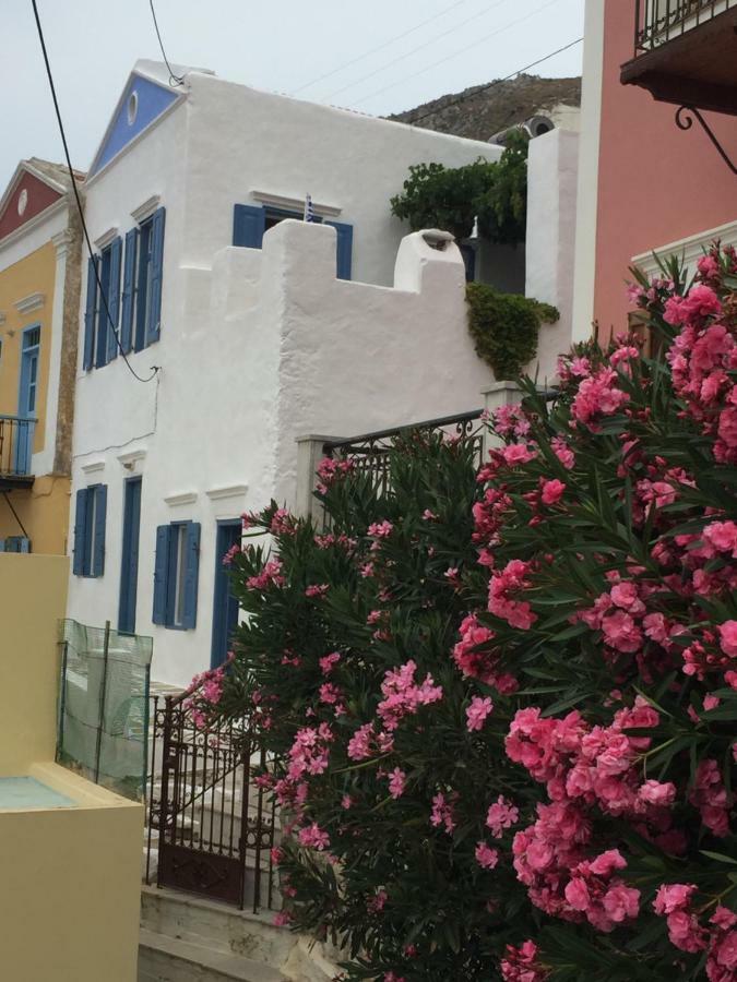 Plesner House, Symi Greece Simi Exterior foto